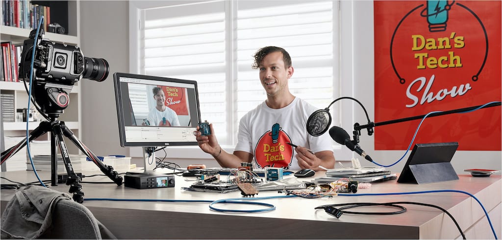 dveas-BLACKMAGIC DESIGN - Web Presenter